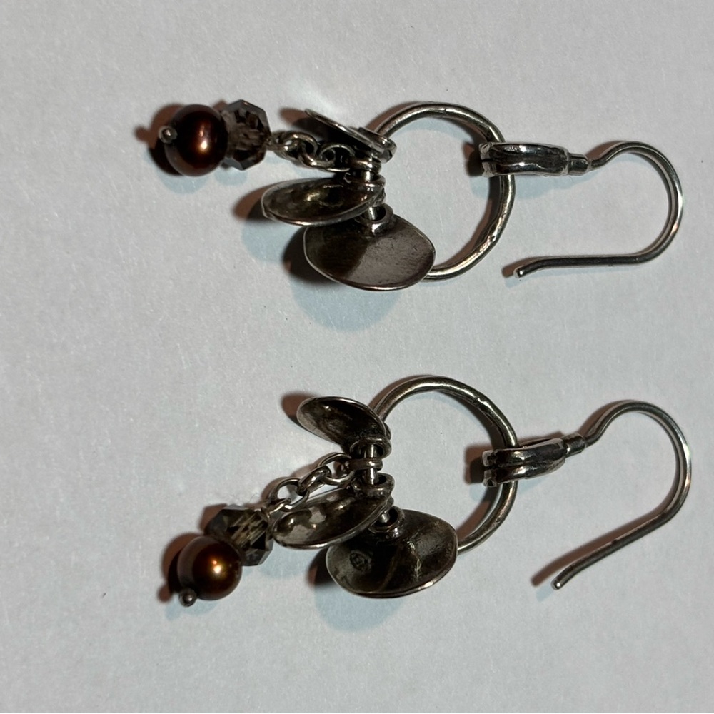 Rare Silpada W1550- 925 Silver Dangle Earrings with Brown Pearl Accent - Picture 2 of 5